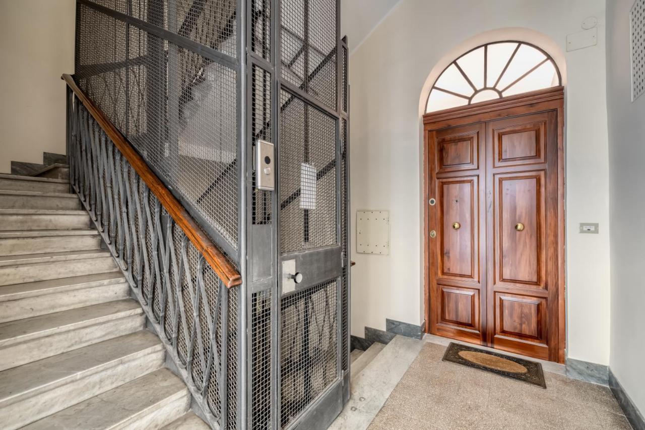 Luxury Stars In Rome - Andromeda Apartment In Colosseum מראה חיצוני תמונה